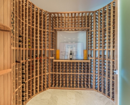 Longlook Wine Room 700+ bottles