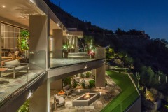 Classic Contemporary 