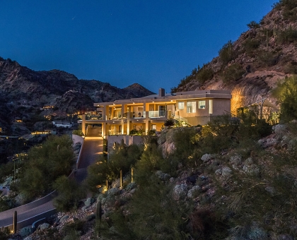 Longlook Top of the World in Paradise Valley