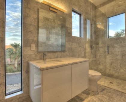 18 Guest EnSuite II